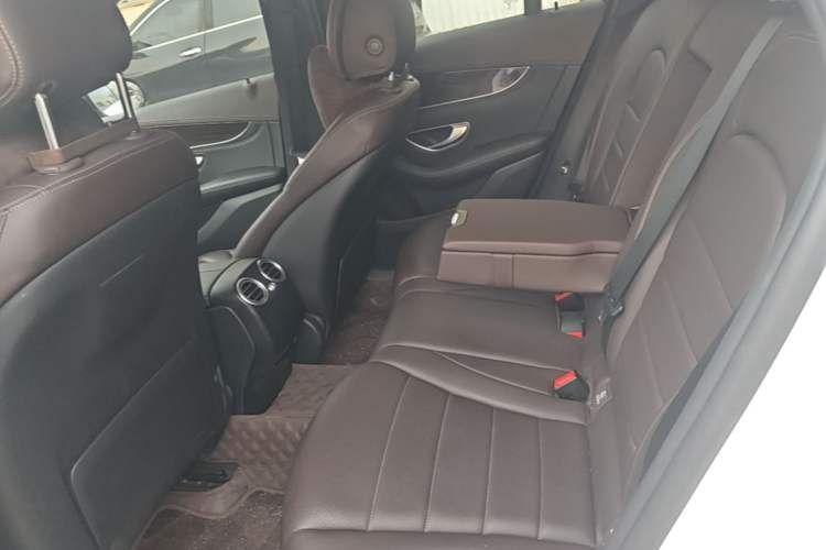 Used Mercedes-Benz GLC 2018 Facelift GLC 260 4MATIC Luxury Edition Left Rear Seat