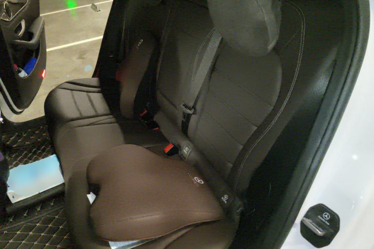 Used Mercedes-Benz GLC 2018 GLC 260 4MATIC Luxury Model Left Rear Seat