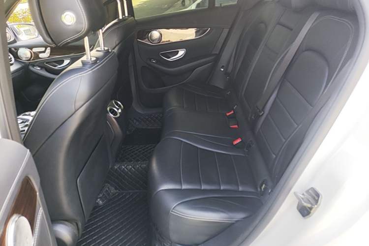 Used Mercedes-Benz GLC 2018 GLC 260 4MATIC Luxury Model Left Rear Seat