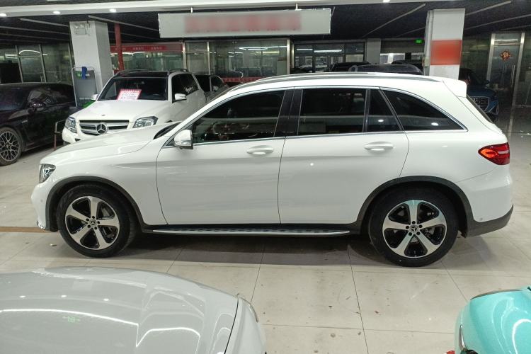 Used Mercedes-Benz GLC 2018 GLC 260 4MATIC Luxury Model Left Side