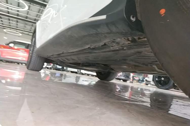 Used Mercedes-Benz GLC 2018 GLC 200 4MATIC Left Side Sill