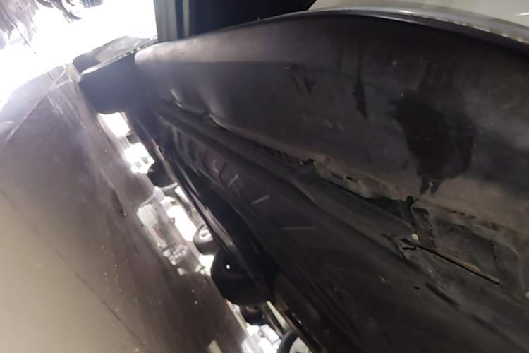 Used Mercedes-Benz GLC 2018 GLC 260 4MATIC Dynamic Edition Left Side Sill