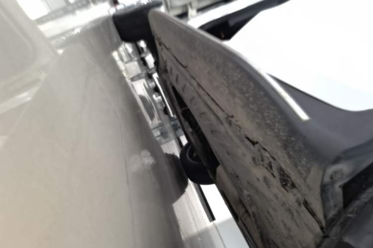 Used Mercedes-Benz GLC 2018 GLC 200 4MATIC Left Side Sill