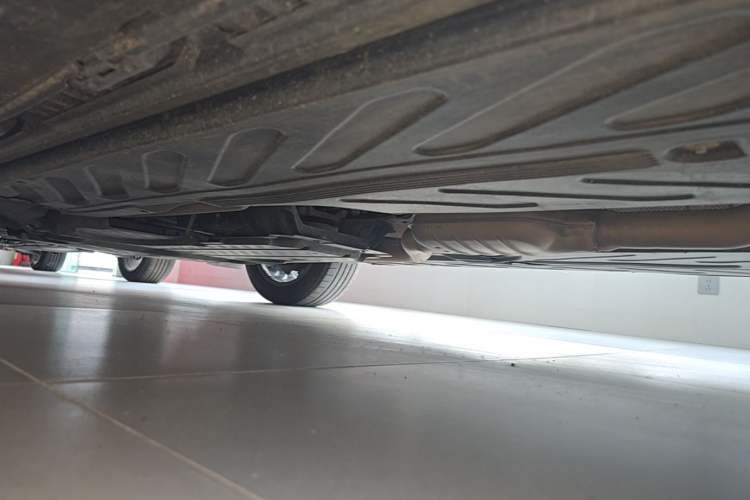 Used Mercedes-Benz GLC 2018 GLC 260 4MATIC Dynamic Edition Left Side Sill