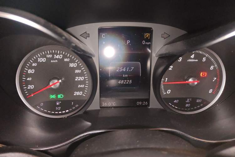 Used Mercedes-Benz GLC 2018 Facelifted GLC 260 4MATIC Dynamic Edition Odometer Close Up