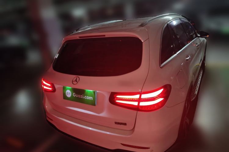 Used Mercedes-Benz GLC 2018 GLC 260 4MATIC Luxury Model Rear