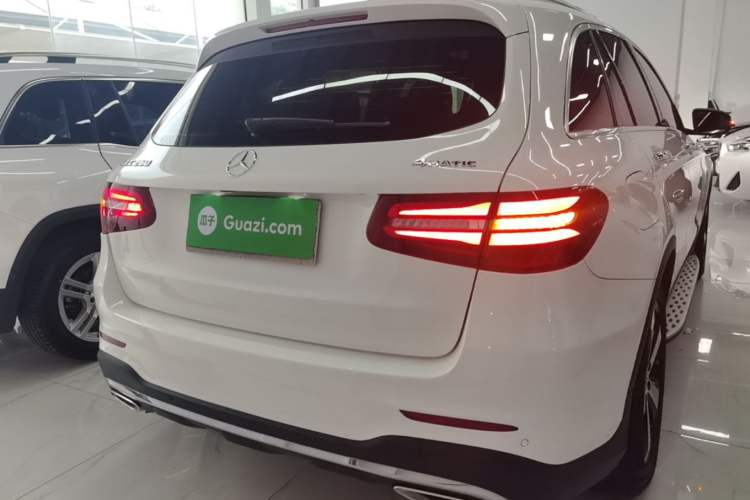 Used Mercedes-Benz GLC 2018 GLC 260 4MATIC Luxury Model Rear