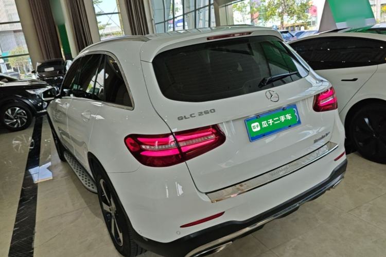 Used Mercedes-Benz GLC 2018 GLC 260 4MATIC Luxury Model Rear Left 45 Deg