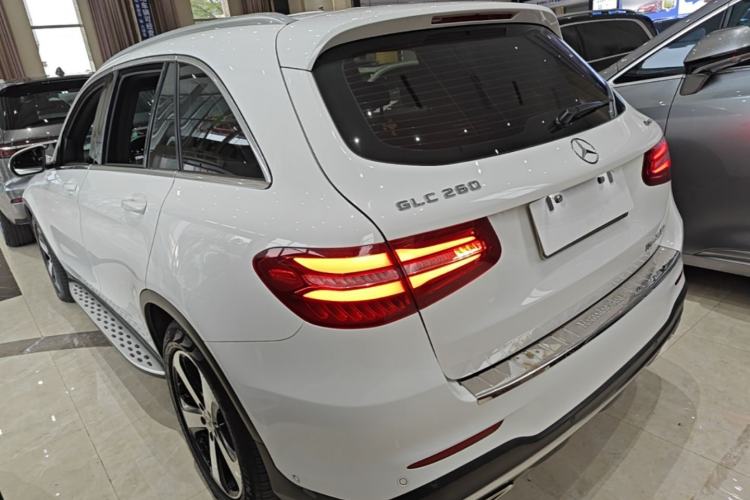 Used Mercedes-Benz GLC 2018 GLC 260 4MATIC Luxury Model Rear Left 45 Deg