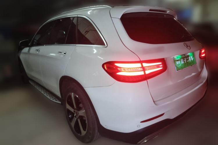Used Mercedes-Benz GLC 2018 GLC 260 4MATIC Luxury Model Rear Left 45 Deg