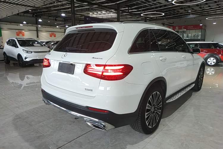 Used Mercedes-Benz GLC 2018 GLC 200 4MATIC Rear Right 45 Deg