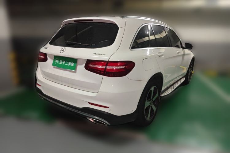 Used Mercedes-Benz GLC 2018 GLC 260 4MATIC Luxury Model Rear Right 45 Deg