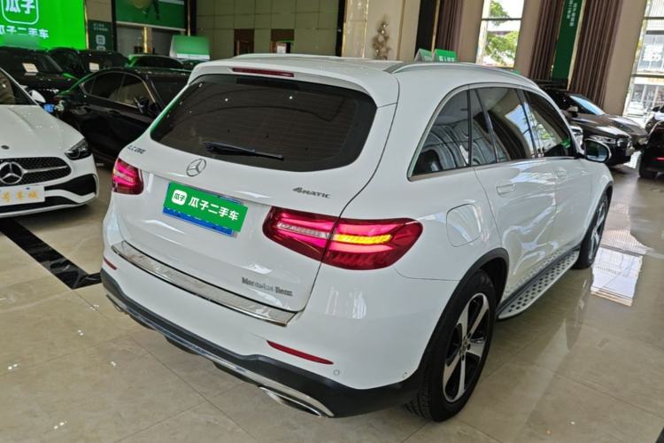 Used Mercedes-Benz GLC 2018 GLC 260 4MATIC Luxury Model Rear Right 45 Deg