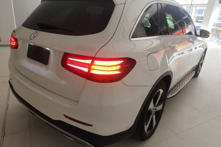 Used Mercedes-Benz GLC 2018 Facelift GLC 260 4MATIC Luxury Edition Rear Right 45 Deg