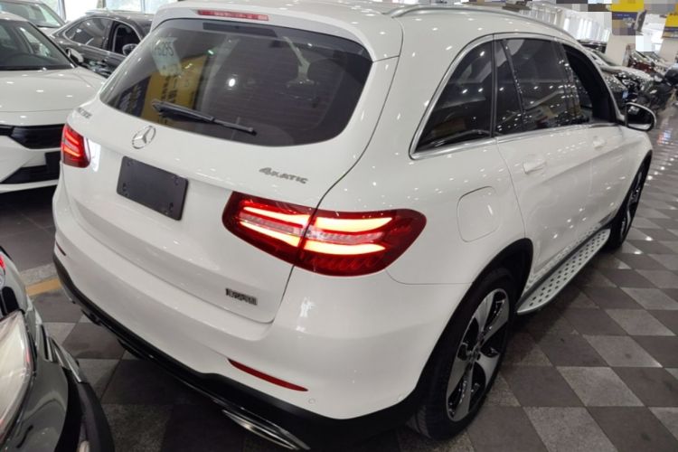 Used Mercedes-Benz GLC 2018 GLC 300 4MATIC Sport Edition Rear Right 45 Deg