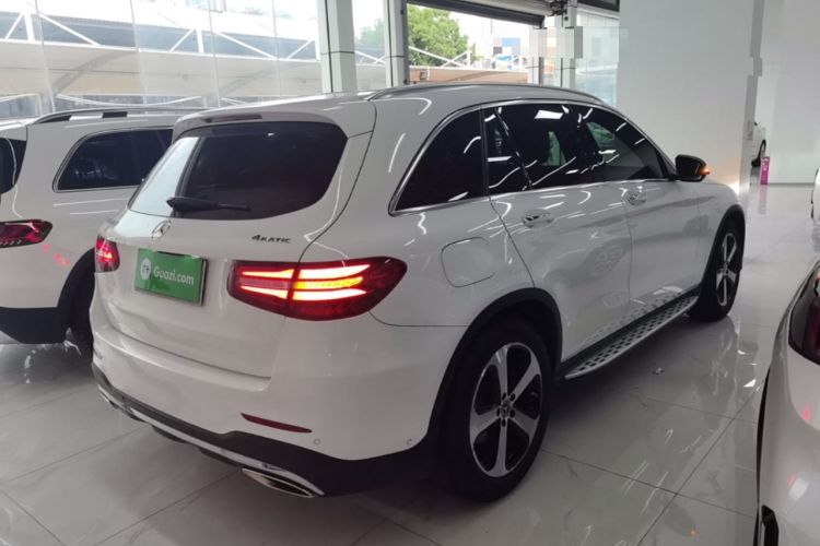 Used Mercedes-Benz GLC 2018 GLC 260 4MATIC Luxury Model Rear Right 45 Deg