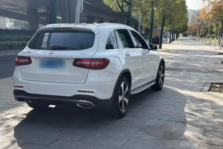 Used Mercedes-Benz GLC 2018 GLC 260 4MATIC Luxury Model Rear Right 45 Deg