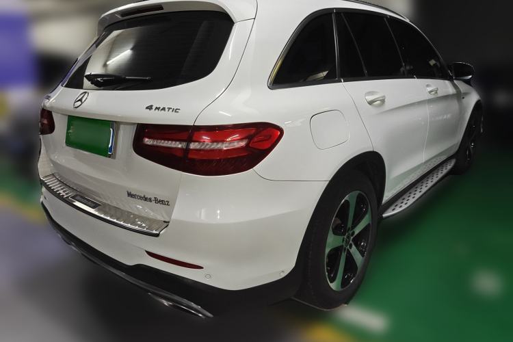 Used Mercedes-Benz GLC 2018 GLC 260 4MATIC Luxury Model Rear Right 45 Deg