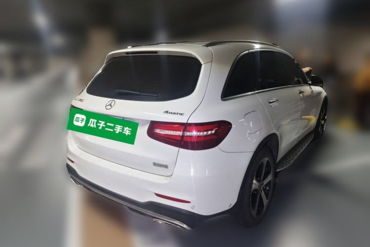 Used Mercedes-Benz GLC 2018 GLC 260 4MATIC Luxury Model Rear Right 45 Deg