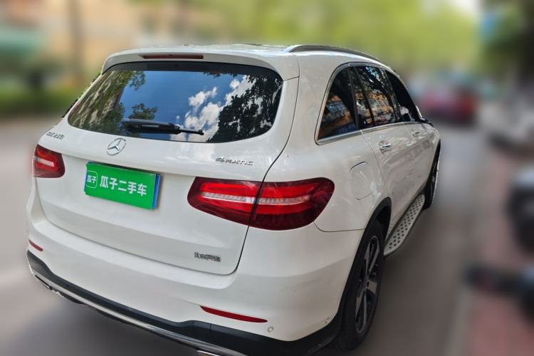 Used Mercedes-Benz GLC 2018 GLC 260 4MATIC Luxury Model Rear Right 45 Deg