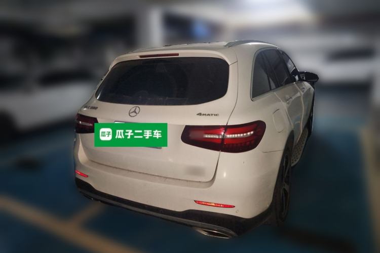 Used Mercedes-Benz GLC 2018 GLC 260 4MATIC Luxury Model Rear Right 45 Deg