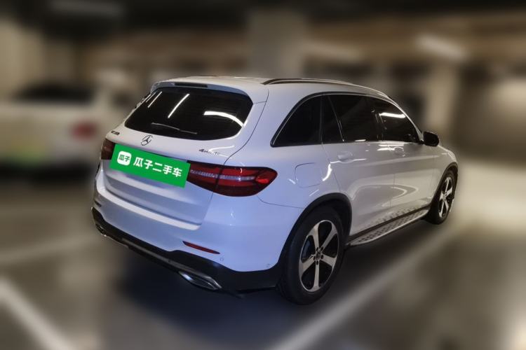 Used Mercedes-Benz GLC 2018 GLC 260 4MATIC Luxury Model Rear Right 45 Deg