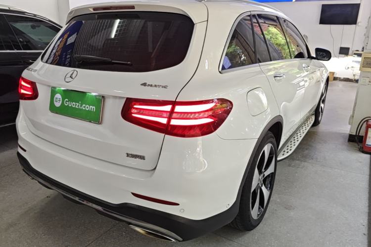 Used Mercedes-Benz GLC 2018 Refreshed GLC 300 4MATIC Dynamic Edition Rear Right 45 Deg