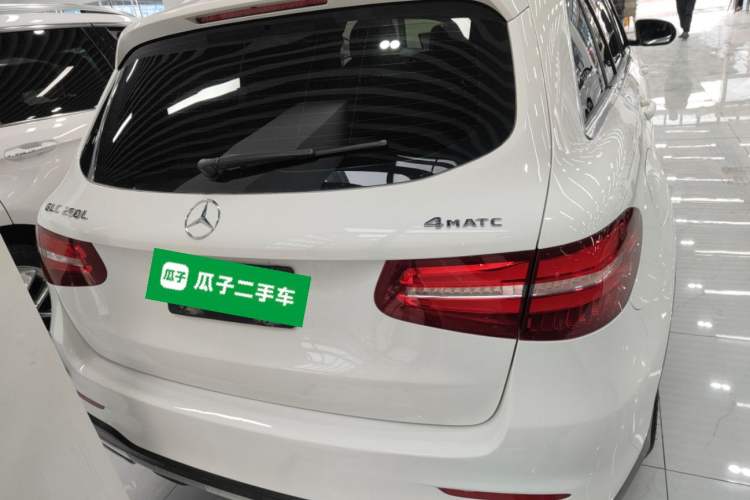 Used Mercedes-Benz GLC 2018 GLC 260 4MATIC Luxury Model Rear