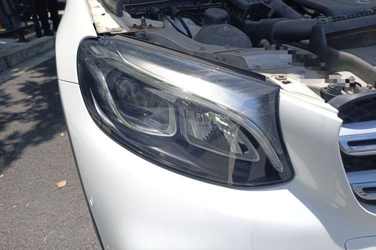 Used Mercedes-Benz GLC 2018 Facelift GLC 260 4MATIC Luxury Edition Right Front Headlight