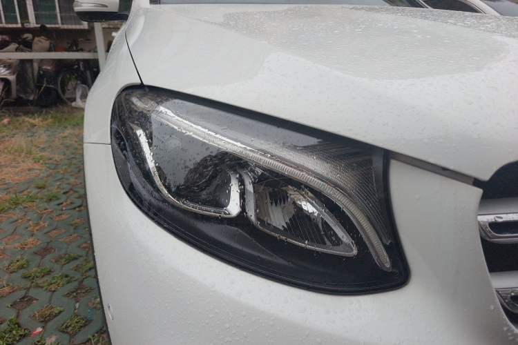 Used Mercedes-Benz GLC 2018 Facelift GLC 260 4MATIC Luxury Edition Right Front Headlight