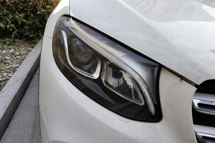 Used Mercedes-Benz GLC 2018 Facelifted GLC 260 4MATIC Dynamic Edition Right Front Headlight