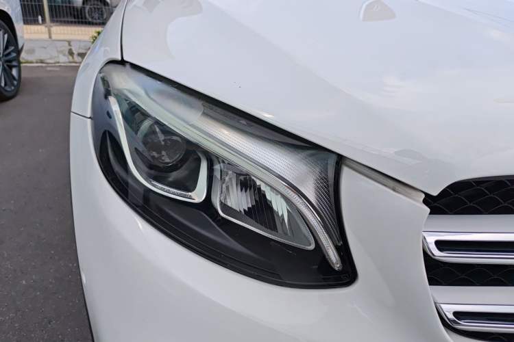 Used Mercedes-Benz GLC 2018 GLC 260 4MATIC Dynamic Edition Right Front Headlight