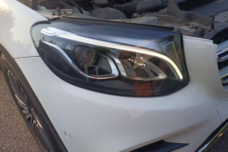 Used Mercedes-Benz GLC 2018 GLC 260 4MATIC Dynamic Edition Right Front Headlight
