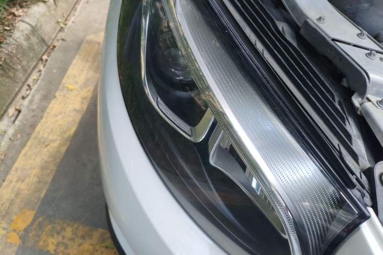 Used Mercedes-Benz GLC 2018 Facelift GLC 200 4MATIC Right Front Headlight