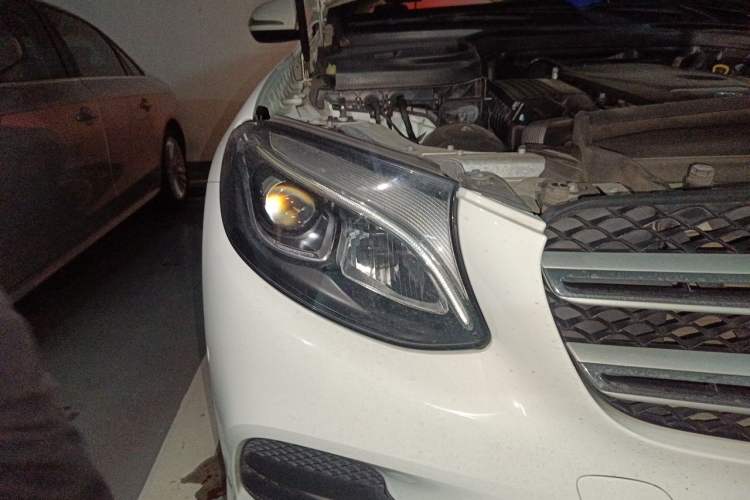 Used Mercedes-Benz GLC 2018 Facelift GLC 260 4MATIC Luxury Edition Right Front Headlight