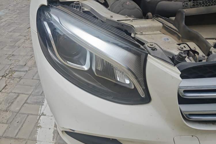 Used Mercedes-Benz GLC 2018 GLC 260 4MATIC Dynamic Edition Right Front Headlight