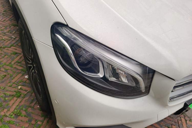 Used Mercedes-Benz GLC 2018 Facelifted GLC 260 4MATIC Dynamic Edition Right Front Headlight