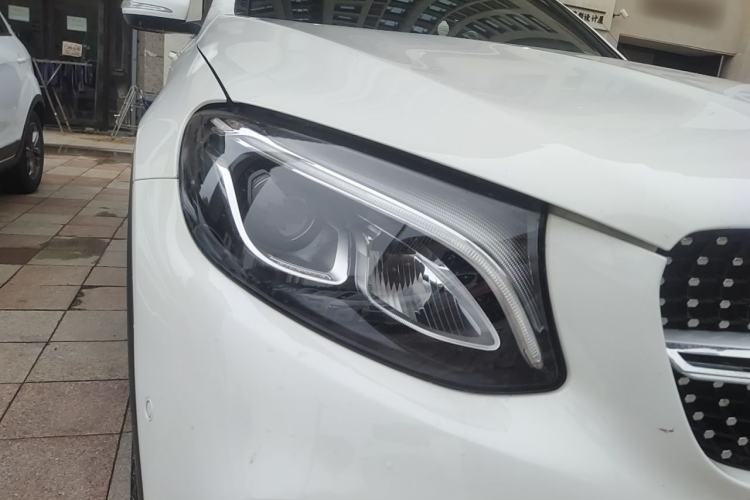 Used Mercedes-Benz GLC 2018 Facelift GLC 260 4MATIC Luxury Edition Right Front Headlight
