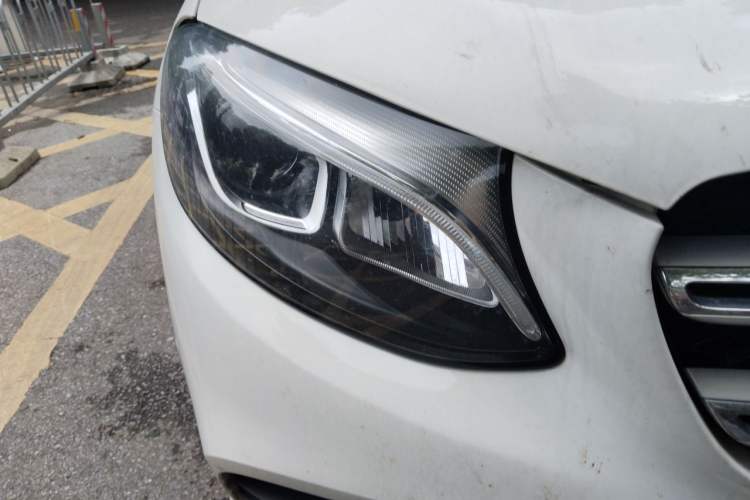Used Mercedes-Benz GLC 2018 Facelift GLC 260 4MATIC Luxury Edition Right Front Headlight