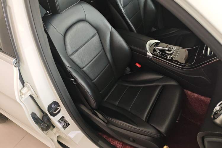 Used Mercedes-Benz GLC 2018 GLC 200 4MATIC Right Front Seat