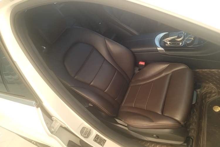 Used Mercedes-Benz GLC 2018 Facelift GLC 200 4MATIC Right Front Seat