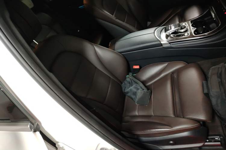Used Mercedes-Benz GLC 2018 GLC 260 4MATIC Dynamic Edition Right Front Seat