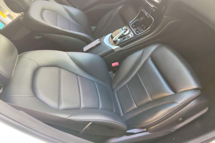 Used Mercedes-Benz GLC 2018 Facelift GLC 200 4MATIC Right Front Seat
