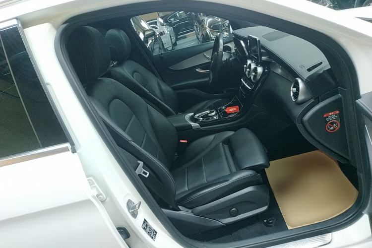 Used Mercedes-Benz GLC 2018 GLC 200 4MATIC Right Front Seat