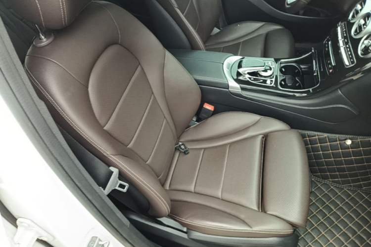Used Mercedes-Benz GLC 2018 Facelift GLC 200 4MATIC Right Front Seat