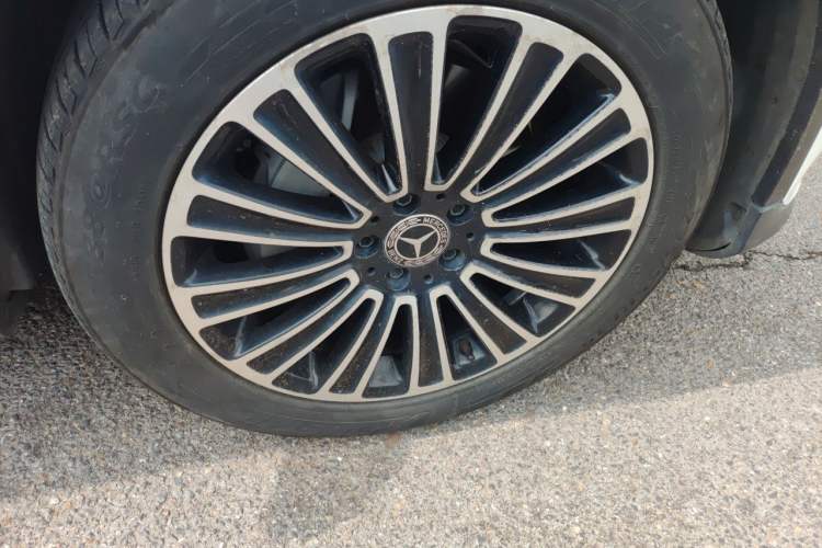 Used Mercedes-Benz GLC 2018 Facelift GLC 200 4MATIC Right Front Wheel Hub