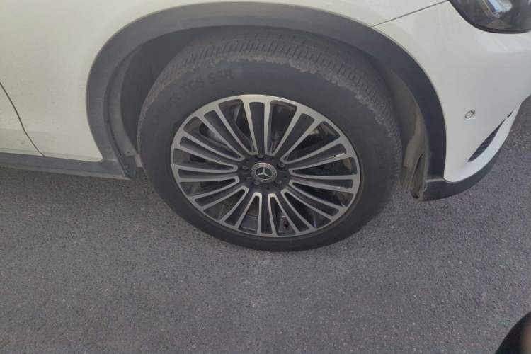 Used Mercedes-Benz GLC 2018 Facelift GLC 200 4MATIC Right Front Wheel Hub