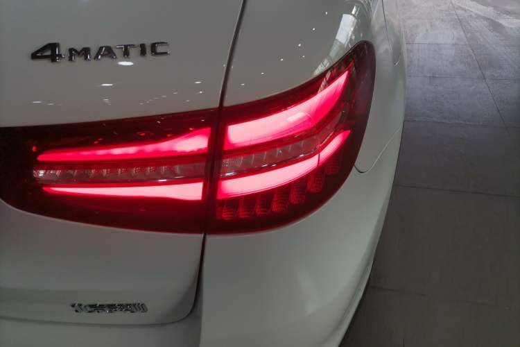 Used Mercedes-Benz GLC 2018 Facelifted GLC 260 4MATIC Dynamic Edition Right Rear Taillight