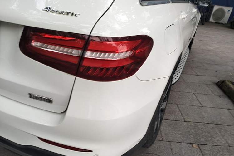 Used Mercedes-Benz GLC 2018 GLC 260 4MATIC Luxury Model Right Rear Taillight
