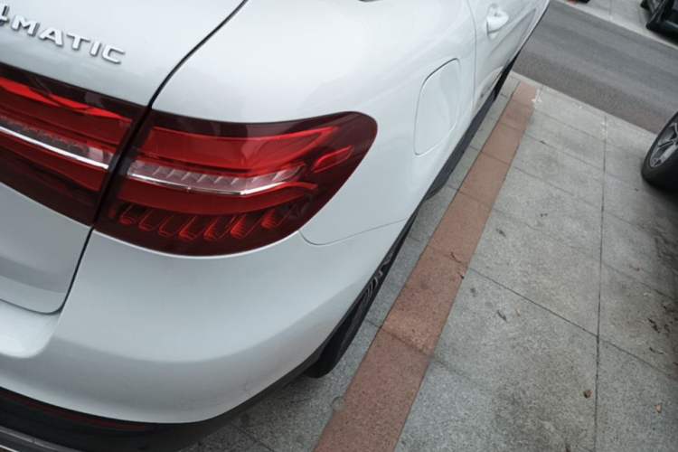 Used Mercedes-Benz GLC 2018 Facelift GLC 200 4MATIC Right Rear Taillight